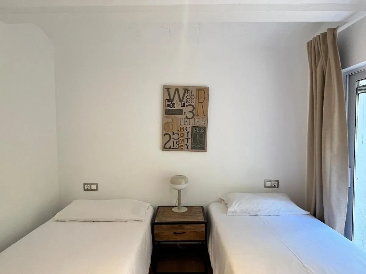 Amplio Apartamento En Castelldefels 0*,  Spain